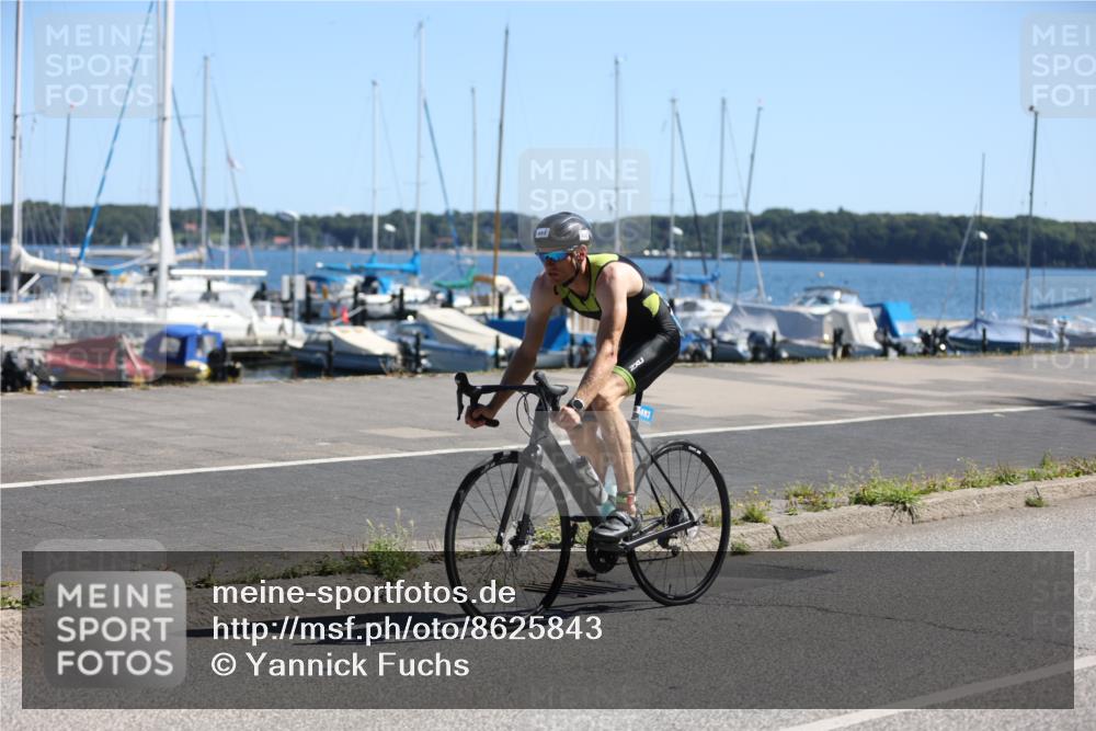 17.08.2025 - KN Förde Triathlon 2025 Yannick Fuchs http://msf.ph/oto/8625843 17.08.2025 12:53:43 Radfahren 418, 437, 452, 465, 472, 493, 401, 418, 432, 471, 493 meine-sportfotos.de