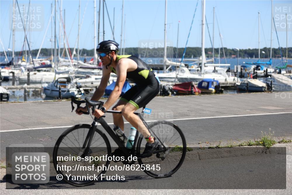 17.08.2025 - KN Förde Triathlon 2025 Yannick Fuchs http://msf.ph/oto/8625845 17.08.2025 12:53:43 Radfahren 418, 437, 452, 465, 472, 493, 401, 418, 432, 471, 493 meine-sportfotos.de