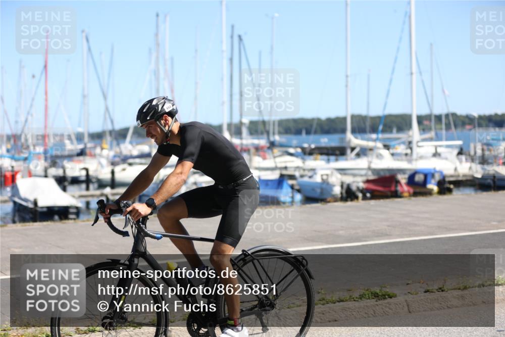 17.08.2025 - KN Förde Triathlon 2025 Yannick Fuchs http://msf.ph/oto/8625851 17.08.2025 12:53:47 Radfahren 437, 452, 465, 418, 432, 452, 465, 472, 493 meine-sportfotos.de