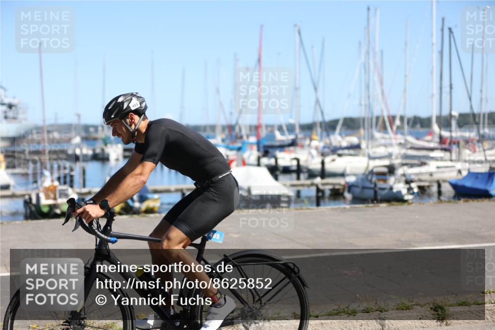 17.08.2025 - KN Förde Triathlon 2025 Yannick Fuchs http://msf.ph/oto/8625852 17.08.2025 12:53:47 Radfahren 437, 452, 465, 418, 432, 452, 465, 472, 493 meine-sportfotos.de