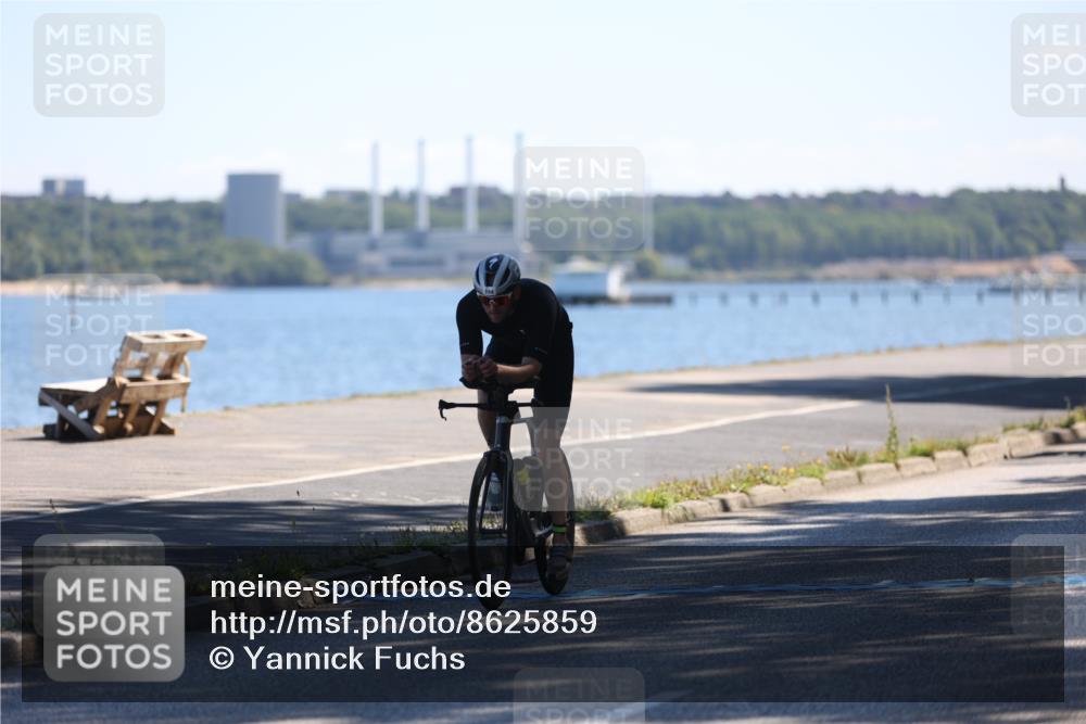 17.08.2025 - KN Förde Triathlon 2025 Yannick Fuchs http://msf.ph/oto/8625859 17.08.2025 12:54:15 Radfahren 398, 402, 409, 412, 453, 459, 470, 475, 404, 469 meine-sportfotos.de
