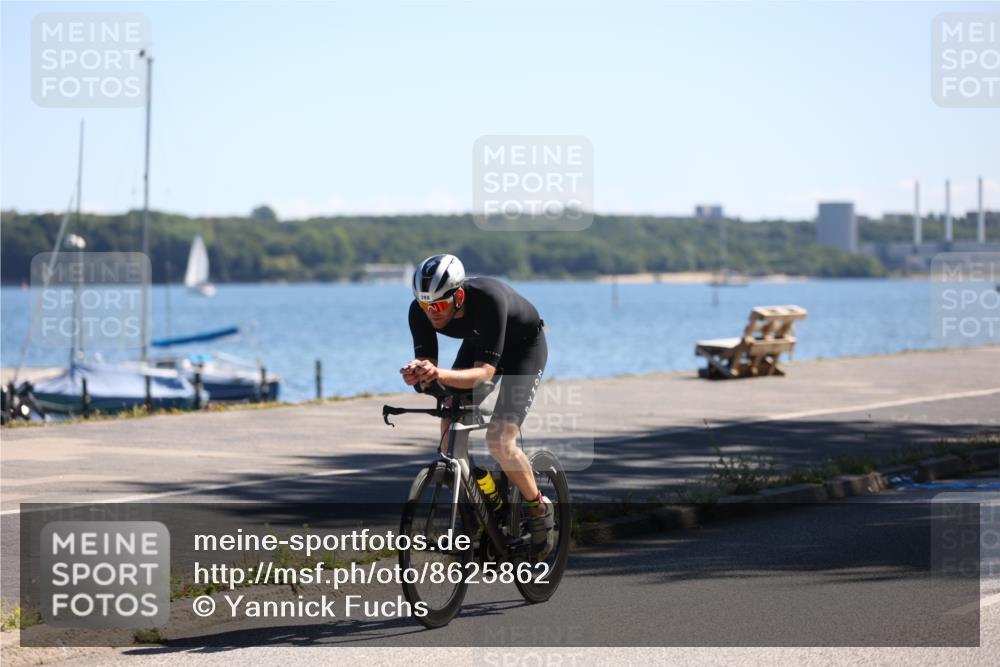 17.08.2025 - KN Förde Triathlon 2025 Yannick Fuchs http://msf.ph/oto/8625862 17.08.2025 12:54:16 Radfahren 398, 402, 409, 412, 453, 459, 460, 470, 475, 404, 469 meine-sportfotos.de