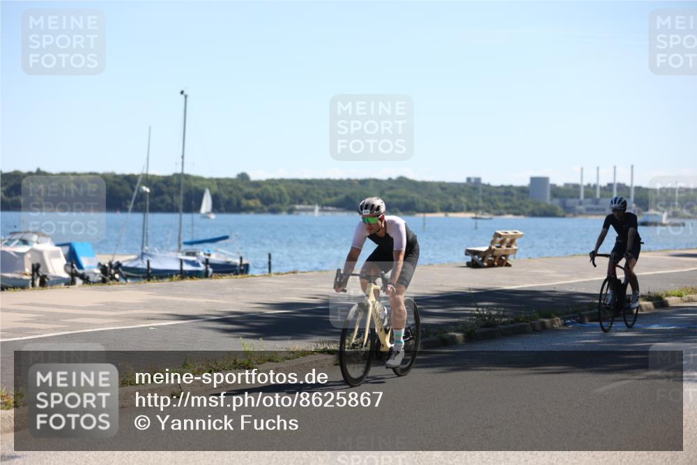 17.08.2025 - KN Förde Triathlon 2025 Yannick Fuchs http://msf.ph/oto/8625867 17.08.2025 12:54:18 Radfahren 402, 409, 412, 453, 459, 460, 470, 475, 398, 404 meine-sportfotos.de