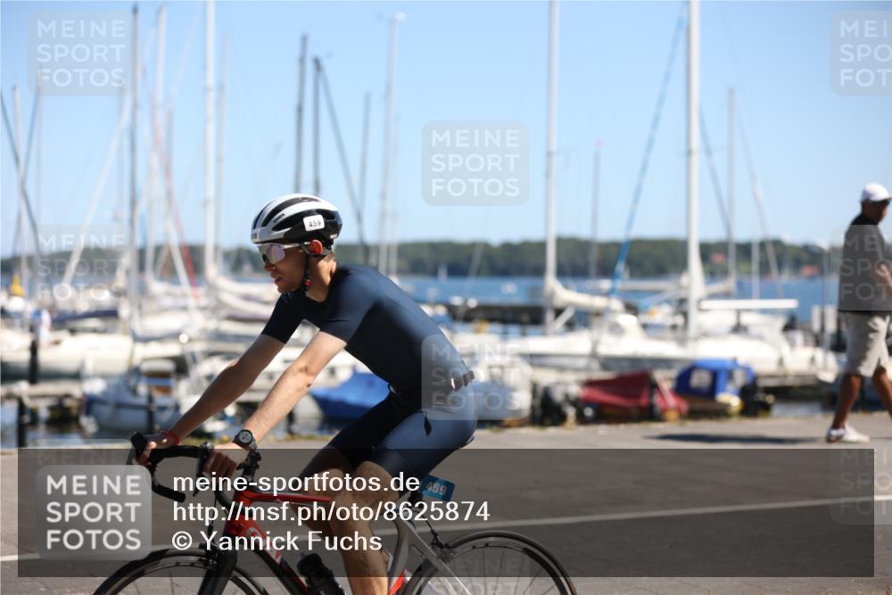 17.08.2025 - KN Förde Triathlon 2025 Yannick Fuchs http://msf.ph/oto/8625874 17.08.2025 12:54:20 Radfahren 402, 409, 412, 453, 460, 470, 479, 398, 409, 459, 475 meine-sportfotos.de