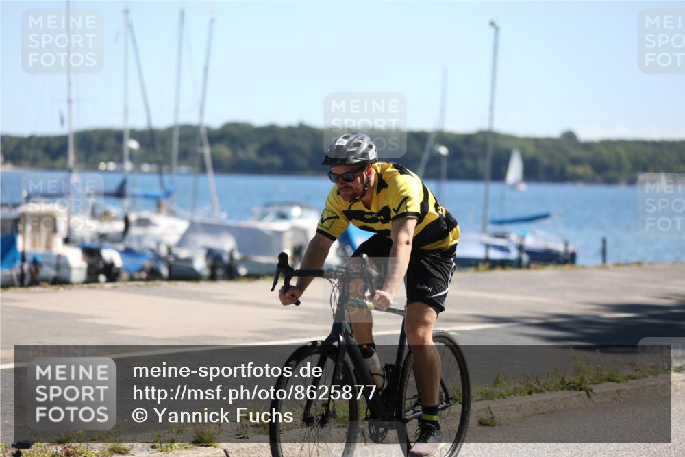17.08.2025 - KN Förde Triathlon 2025 Yannick Fuchs http://msf.ph/oto/8625877 17.08.2025 12:54:21 Radfahren 402, 412, 453, 460, 470, 479, 398, 409, 459, 475 meine-sportfotos.de