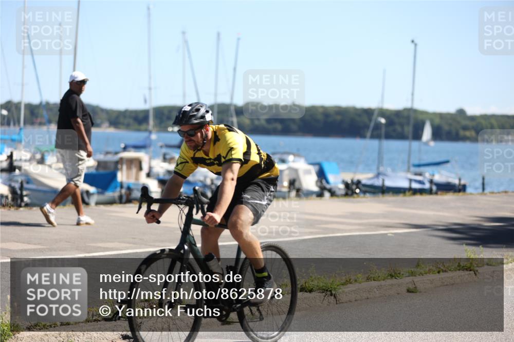 17.08.2025 - KN Förde Triathlon 2025 Yannick Fuchs http://msf.ph/oto/8625878 17.08.2025 12:54:21 Radfahren 402, 412, 453, 460, 470, 479, 398, 409, 459, 475 meine-sportfotos.de