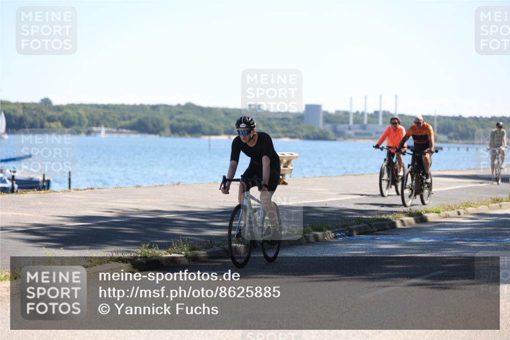 17.08.2025 - KN Förde Triathlon 2025 Yannick Fuchs http://msf.ph/oto/8625885 17.08.2025 12:54:30 Radfahren 479, 402, 460 meine-sportfotos.de
