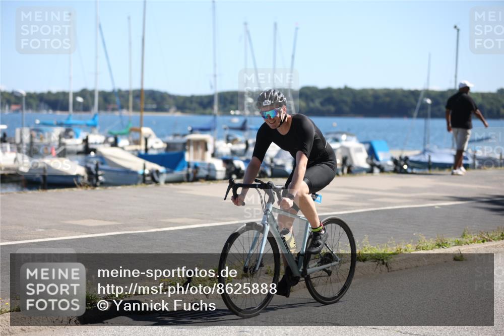 17.08.2025 - KN Förde Triathlon 2025 Yannick Fuchs http://msf.ph/oto/8625888 17.08.2025 12:54:31 Radfahren 426, 479, 402, 460, 479 meine-sportfotos.de