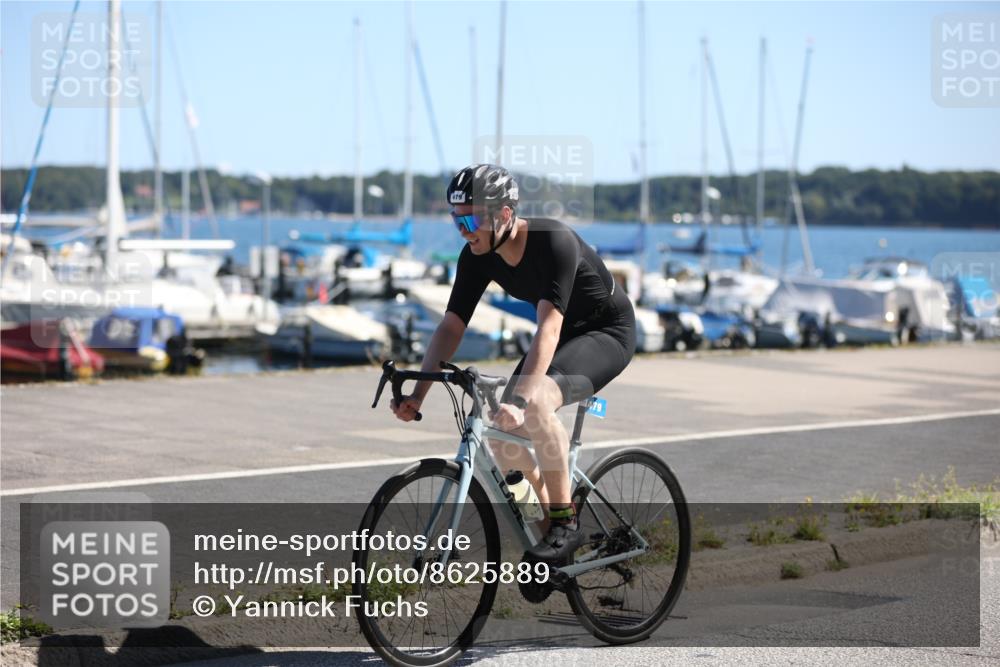 17.08.2025 - KN Förde Triathlon 2025 Yannick Fuchs http://msf.ph/oto/8625889 17.08.2025 12:54:31 Radfahren 426, 479, 402, 460, 479 meine-sportfotos.de