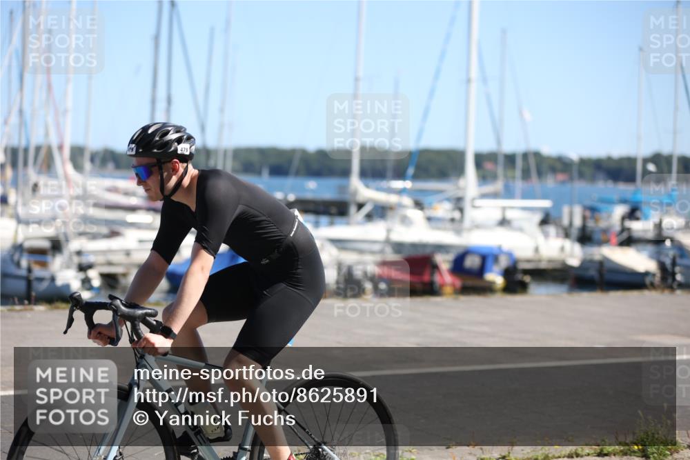 17.08.2025 - KN Förde Triathlon 2025 Yannick Fuchs http://msf.ph/oto/8625891 17.08.2025 12:54:31 Radfahren 426, 479, 402, 460, 479 meine-sportfotos.de
