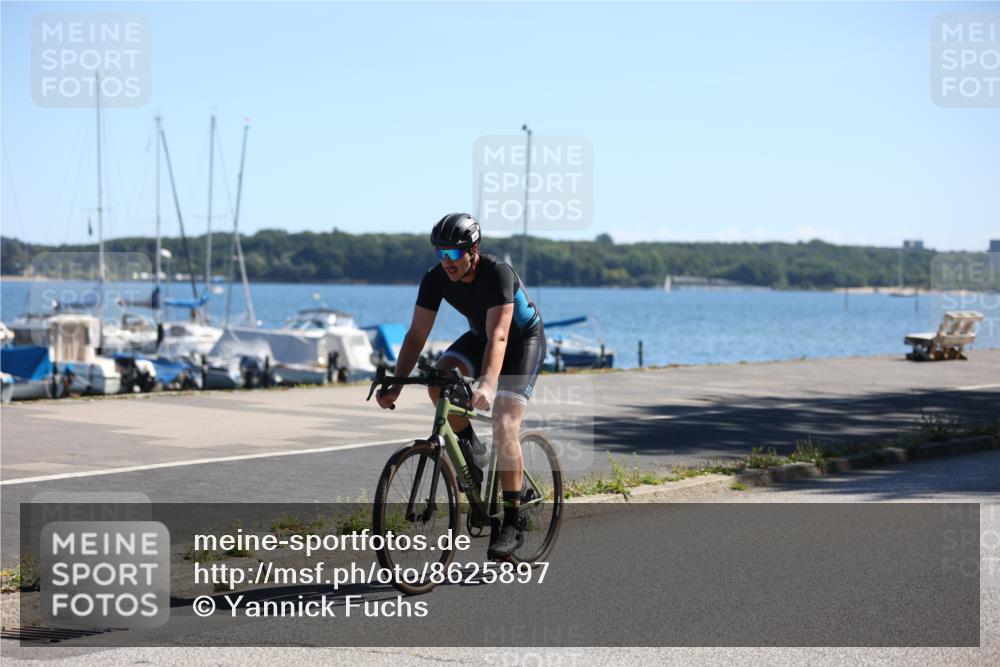 17.08.2025 - KN Förde Triathlon 2025 Yannick Fuchs http://msf.ph/oto/8625897 17.08.2025 12:54:53 Radfahren 396, 401, 411, 435, 443, 461, 483, 498 meine-sportfotos.de