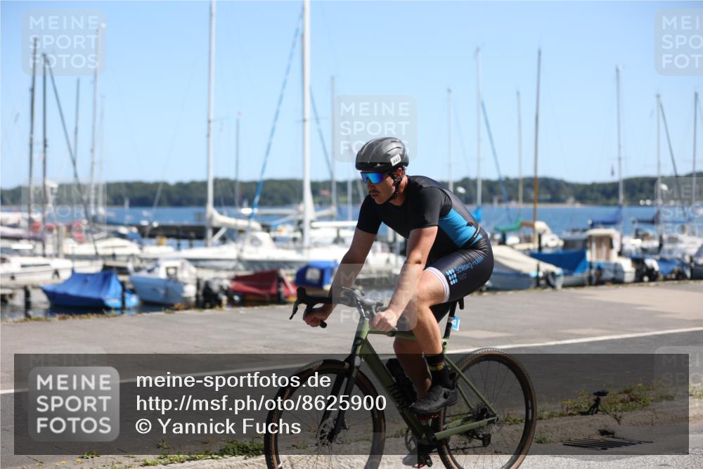 17.08.2025 - KN Förde Triathlon 2025 Yannick Fuchs http://msf.ph/oto/8625900 17.08.2025 12:54:54 Radfahren 396, 401, 411, 418, 435, 443, 461, 462, 483, 498, 443 meine-sportfotos.de