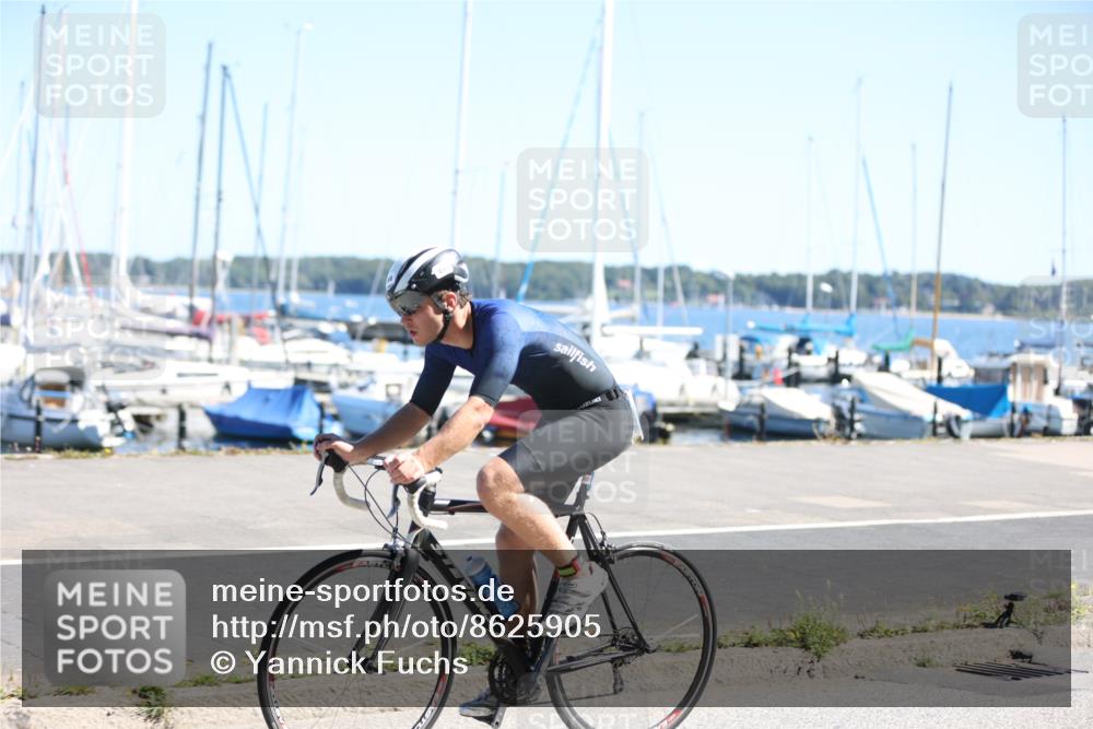 17.08.2025 - KN Förde Triathlon 2025 Yannick Fuchs http://msf.ph/oto/8625905 17.08.2025 12:54:59 Radfahren 396, 401, 411, 418, 435, 436, 461, 462, 471, 483, 498, 509, 443, 498 meine-sportfotos.de