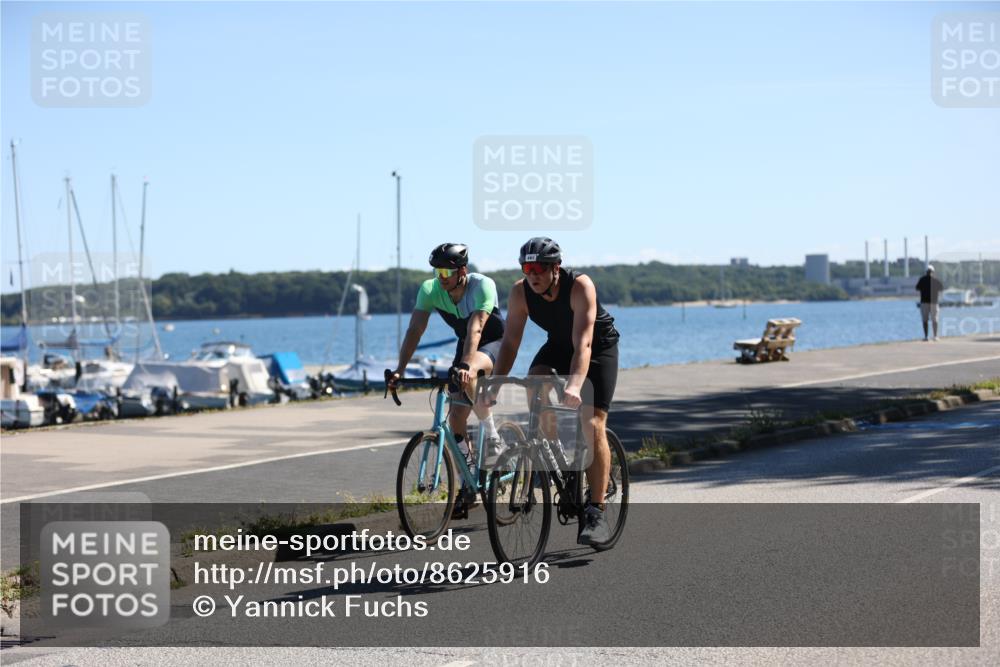 17.08.2025 - KN Förde Triathlon 2025 Yannick Fuchs http://msf.ph/oto/8625916 17.08.2025 12:55:11 Radfahren 432, 476, 482, 491, 493, 418, 436, 462, 471, 509 meine-sportfotos.de