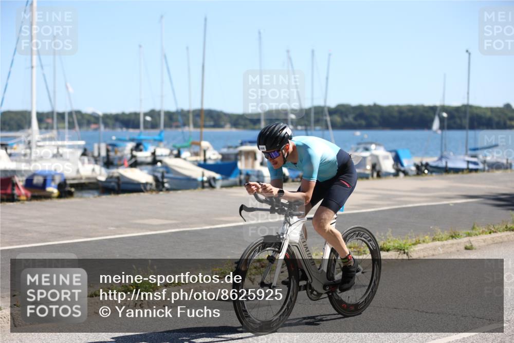 17.08.2025 - KN Förde Triathlon 2025 Yannick Fuchs http://msf.ph/oto/8625925 17.08.2025 12:55:26 Radfahren 406, 421, 465, 406 meine-sportfotos.de