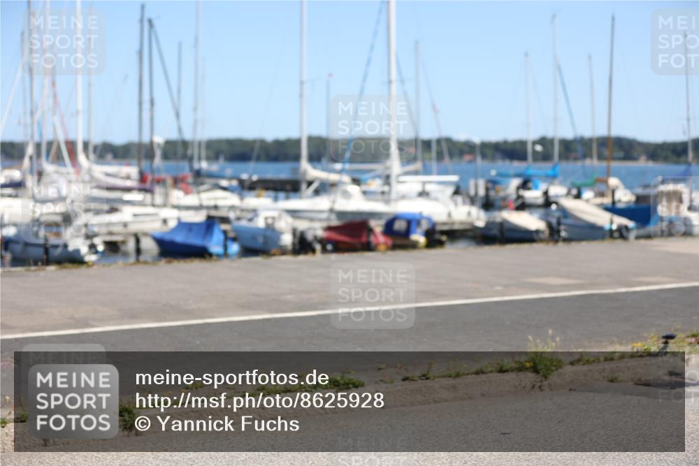 17.08.2025 - KN Förde Triathlon 2025 Yannick Fuchs http://msf.ph/oto/8625928 17.08.2025 12:55:26 Radfahren 406, 421, 465, 406 meine-sportfotos.de