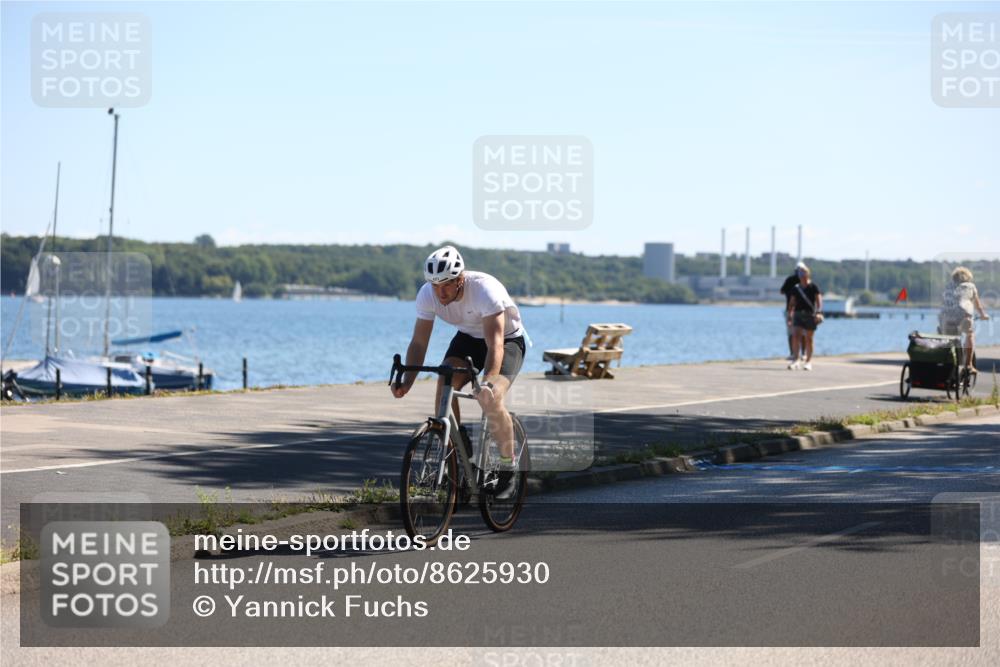 17.08.2025 - KN Förde Triathlon 2025 Yannick Fuchs http://msf.ph/oto/8625930 17.08.2025 12:55:28 Radfahren 421, 465, 406 meine-sportfotos.de