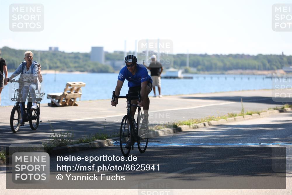 17.08.2025 - KN Förde Triathlon 2025 Yannick Fuchs http://msf.ph/oto/8625941 17.08.2025 12:55:39 Radfahren 357, 398, 414, 455, 475 meine-sportfotos.de