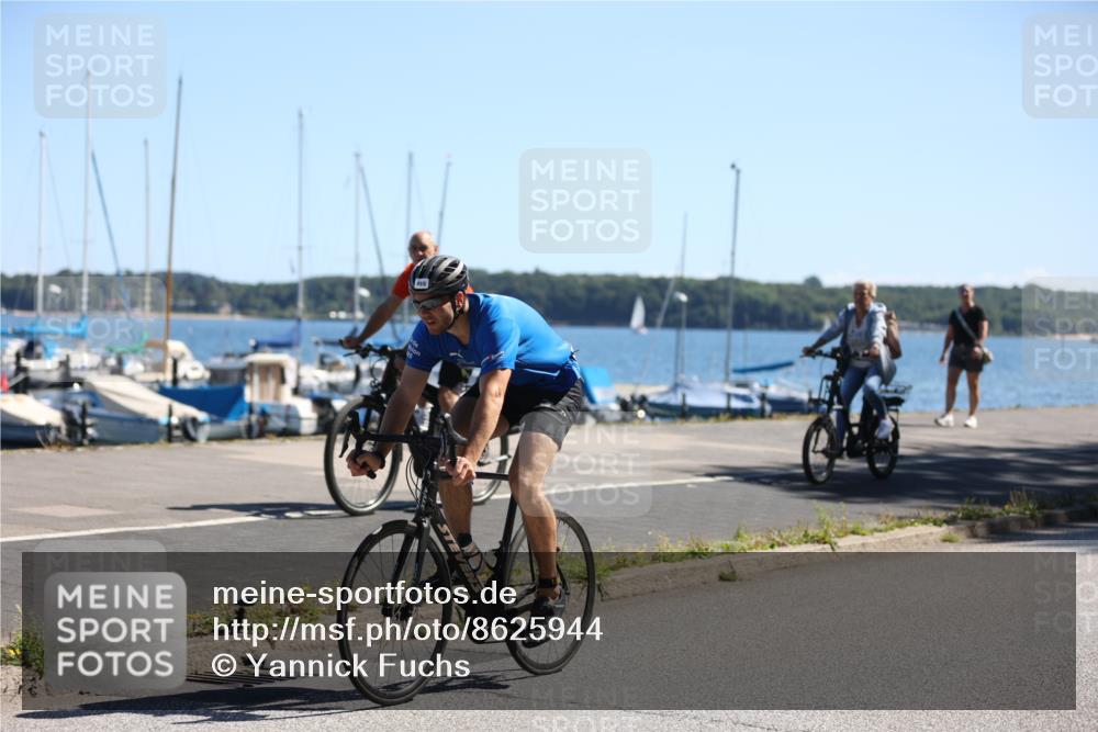 17.08.2025 - KN Förde Triathlon 2025 Yannick Fuchs http://msf.ph/oto/8625944 17.08.2025 12:55:41 Radfahren 357, 398, 409, 414, 455, 475, 544, 455 meine-sportfotos.de