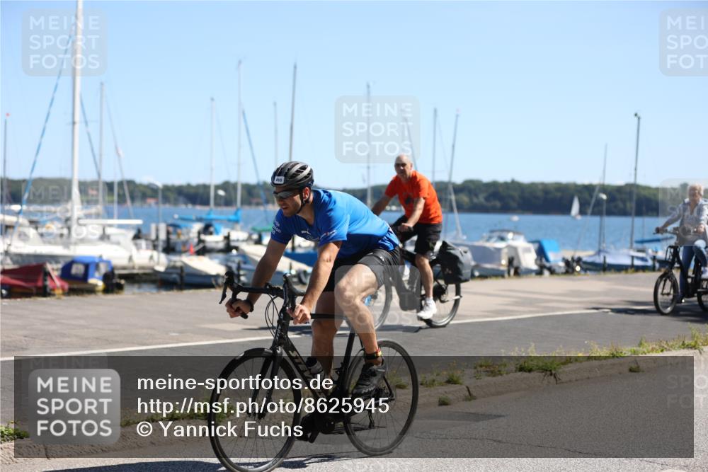 17.08.2025 - KN Förde Triathlon 2025 Yannick Fuchs http://msf.ph/oto/8625945 17.08.2025 12:55:41 Radfahren 357, 398, 409, 414, 455, 475, 544, 455 meine-sportfotos.de