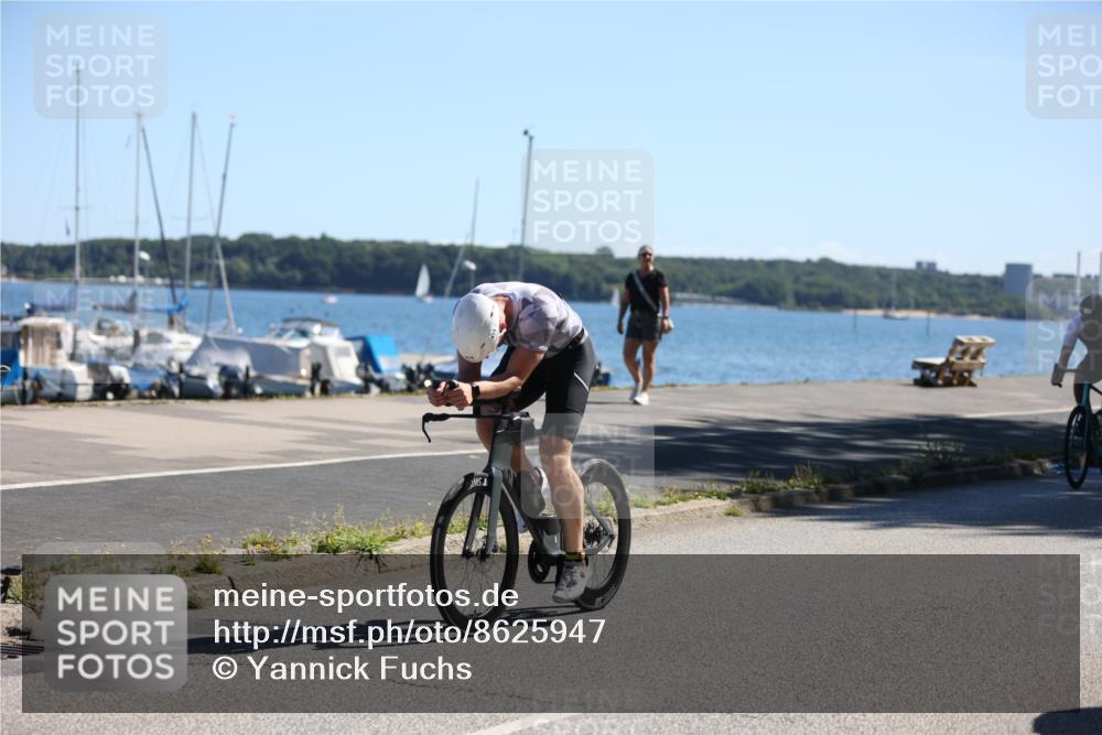 17.08.2025 - KN Förde Triathlon 2025 Yannick Fuchs http://msf.ph/oto/8625947 17.08.2025 12:55:43 Radfahren 357, 398, 409, 414, 475, 544, 414, 455 meine-sportfotos.de