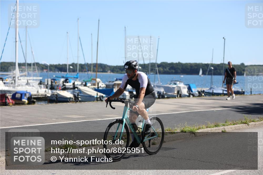 17.08.2025 - KN Förde Triathlon 2025 Yannick Fuchs http://msf.ph/oto/8625951 17.08.2025 12:55:44 Radfahren 357, 398, 409, 475, 544, 357, 414, 455 meine-sportfotos.de