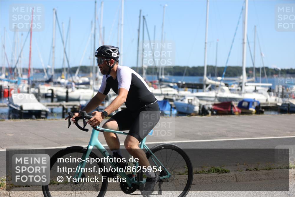 17.08.2025 - KN Förde Triathlon 2025 Yannick Fuchs http://msf.ph/oto/8625954 17.08.2025 12:55:45 Radfahren 398, 409, 475, 544, 357, 414, 455 meine-sportfotos.de