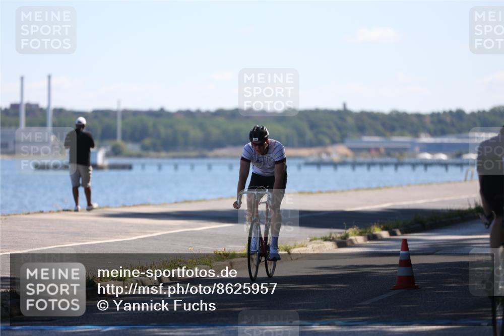 17.08.2025 - KN Förde Triathlon 2025 Yannick Fuchs http://msf.ph/oto/8625957 17.08.2025 12:55:50 Radfahren 409, 453, 470, 544, 357, 398, 475 meine-sportfotos.de