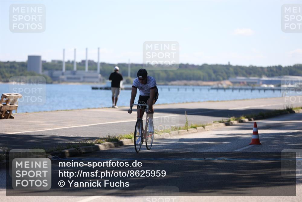 17.08.2025 - KN Förde Triathlon 2025 Yannick Fuchs http://msf.ph/oto/8625959 17.08.2025 12:55:50 Radfahren 409, 453, 470, 544, 357, 398, 475 meine-sportfotos.de