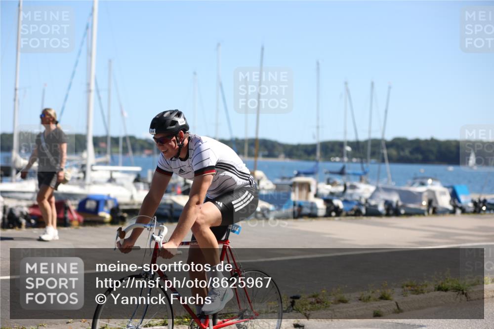 17.08.2025 - KN Förde Triathlon 2025 Yannick Fuchs http://msf.ph/oto/8625967 17.08.2025 12:55:53 Radfahren 453, 470, 490, 544, 409, 475, 544 meine-sportfotos.de