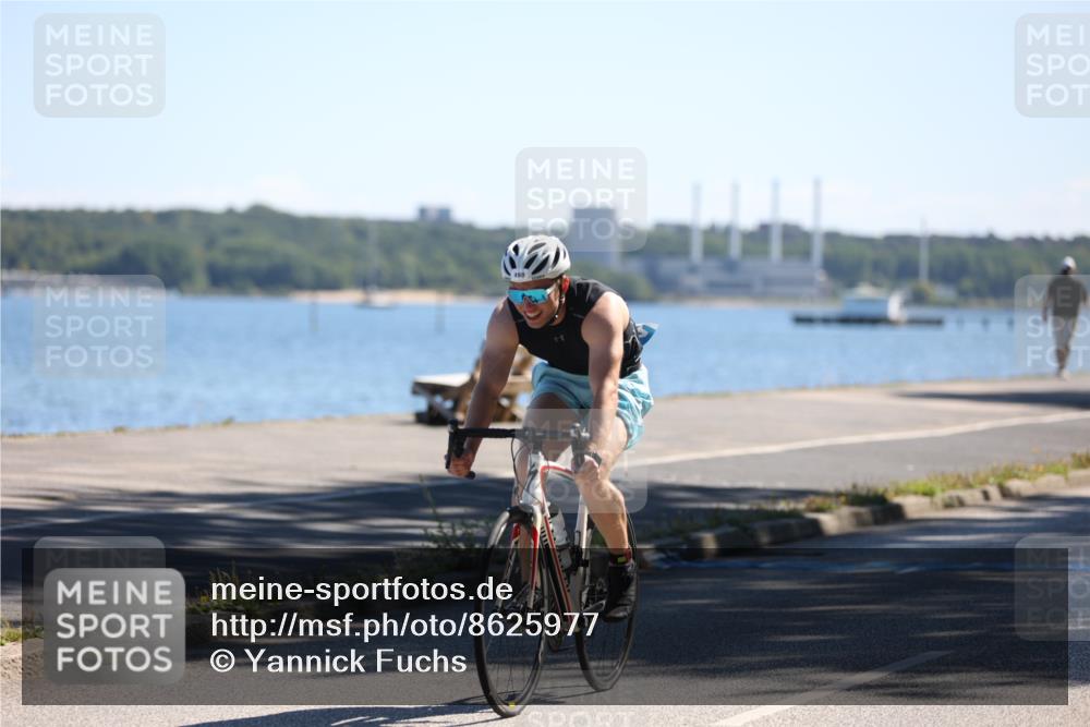 17.08.2025 - KN Förde Triathlon 2025 Yannick Fuchs http://msf.ph/oto/8625977 17.08.2025 12:56:02 Radfahren 459, 490, 453, 470 meine-sportfotos.de