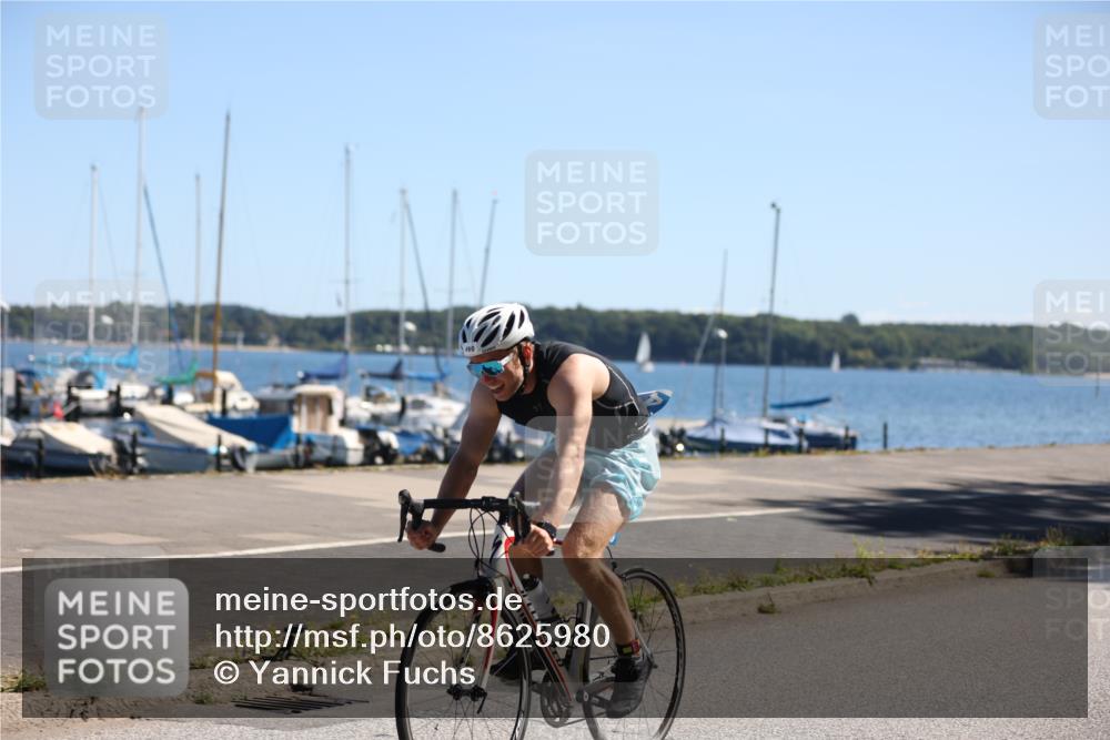 17.08.2025 - KN Förde Triathlon 2025 Yannick Fuchs http://msf.ph/oto/8625980 17.08.2025 12:56:03 Radfahren 459, 490, 453, 470, 490 meine-sportfotos.de