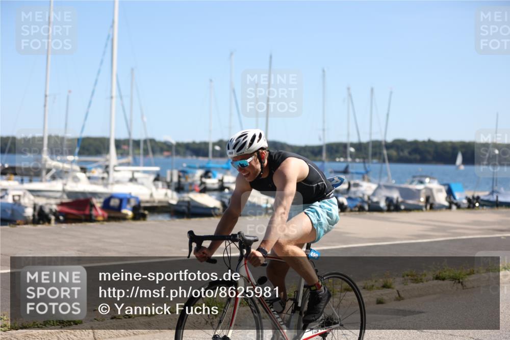 17.08.2025 - KN Förde Triathlon 2025 Yannick Fuchs http://msf.ph/oto/8625981 17.08.2025 12:56:03 Radfahren 459, 490, 453, 470, 490 meine-sportfotos.de