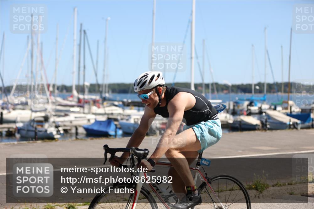 17.08.2025 - KN Förde Triathlon 2025 Yannick Fuchs http://msf.ph/oto/8625982 17.08.2025 12:56:04 Radfahren 459, 453, 470, 490 meine-sportfotos.de