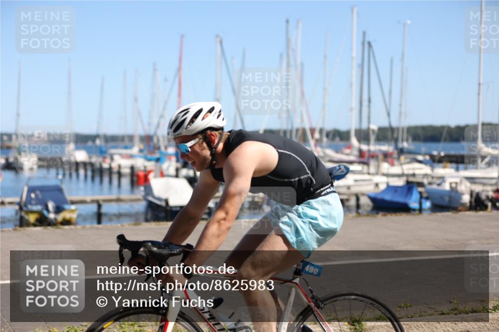 17.08.2025 - KN Förde Triathlon 2025 Yannick Fuchs http://msf.ph/oto/8625983 17.08.2025 12:56:04 Radfahren 459, 453, 470, 490 meine-sportfotos.de