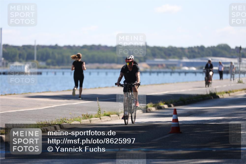 17.08.2025 - KN Förde Triathlon 2025 Yannick Fuchs http://msf.ph/oto/8625997 17.08.2025 12:56:21 Radfahren 415, 486, 513, 479, 548 meine-sportfotos.de