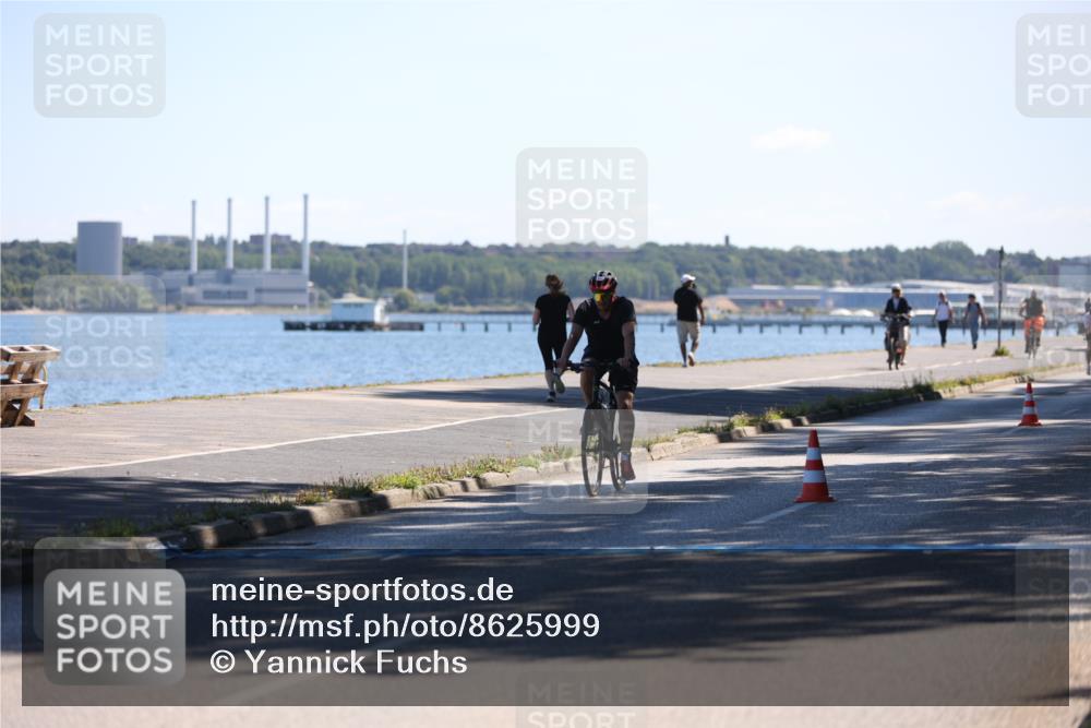 17.08.2025 - KN Förde Triathlon 2025 Yannick Fuchs http://msf.ph/oto/8625999 17.08.2025 12:56:22 Radfahren 415, 486, 513, 479, 548 meine-sportfotos.de