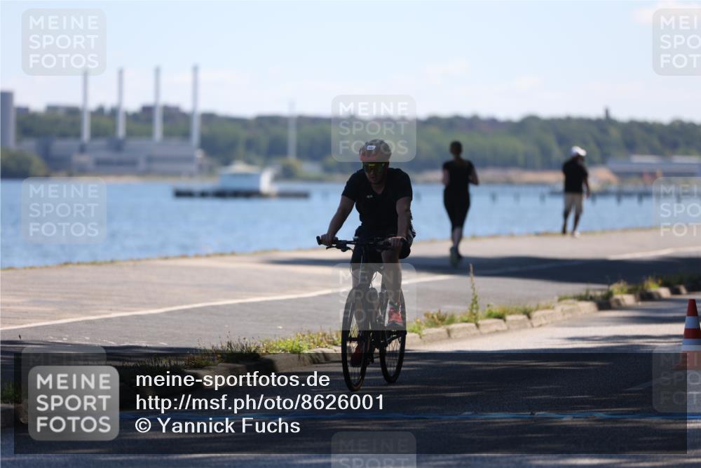 17.08.2025 - KN Förde Triathlon 2025 Yannick Fuchs http://msf.ph/oto/8626001 17.08.2025 12:56:22 Radfahren 415, 486, 513, 479, 548 meine-sportfotos.de