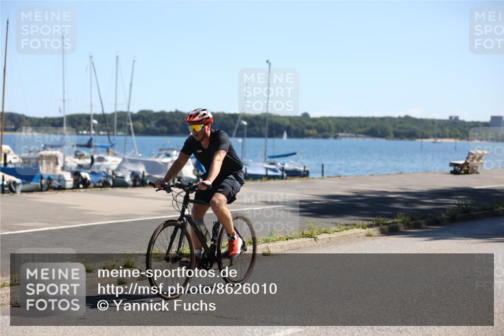 17.08.2025 - KN Förde Triathlon 2025 Yannick Fuchs http://msf.ph/oto/8626010 17.08.2025 12:56:25 Radfahren 407, 415, 422, 443, 486, 487, 501, 505, 506, 513, 486 meine-sportfotos.de