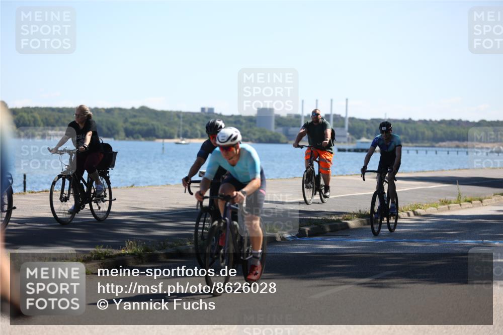 17.08.2025 - KN Förde Triathlon 2025 Yannick Fuchs http://msf.ph/oto/8626028 17.08.2025 12:56:35 Radfahren 396, 407, 422, 443, 462, 480, 487, 496, 498, 500, 501, 505, 506, 507, 415, 443, 501, 506, 513 meine-sportfotos.de
