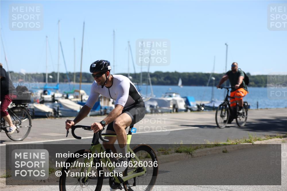 17.08.2025 - KN Förde Triathlon 2025 Yannick Fuchs http://msf.ph/oto/8626036 17.08.2025 12:56:37 Radfahren 396, 407, 462, 480, 487, 496, 498, 500, 504, 507, 407, 422, 443, 487, 501, 505, 506, 513 meine-sportfotos.de