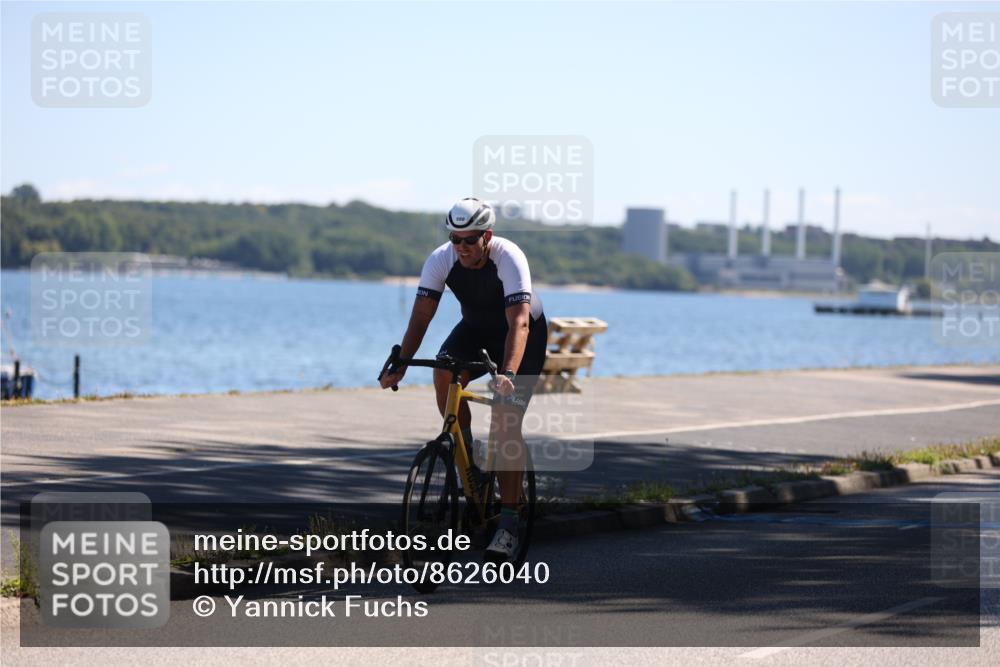 17.08.2025 - KN Förde Triathlon 2025 Yannick Fuchs http://msf.ph/oto/8626040 17.08.2025 12:56:39 Radfahren 396, 420, 462, 477, 480, 496, 498, 500, 504, 507, 396, 407, 422, 443, 487, 501, 505, 506, 513 meine-sportfotos.de