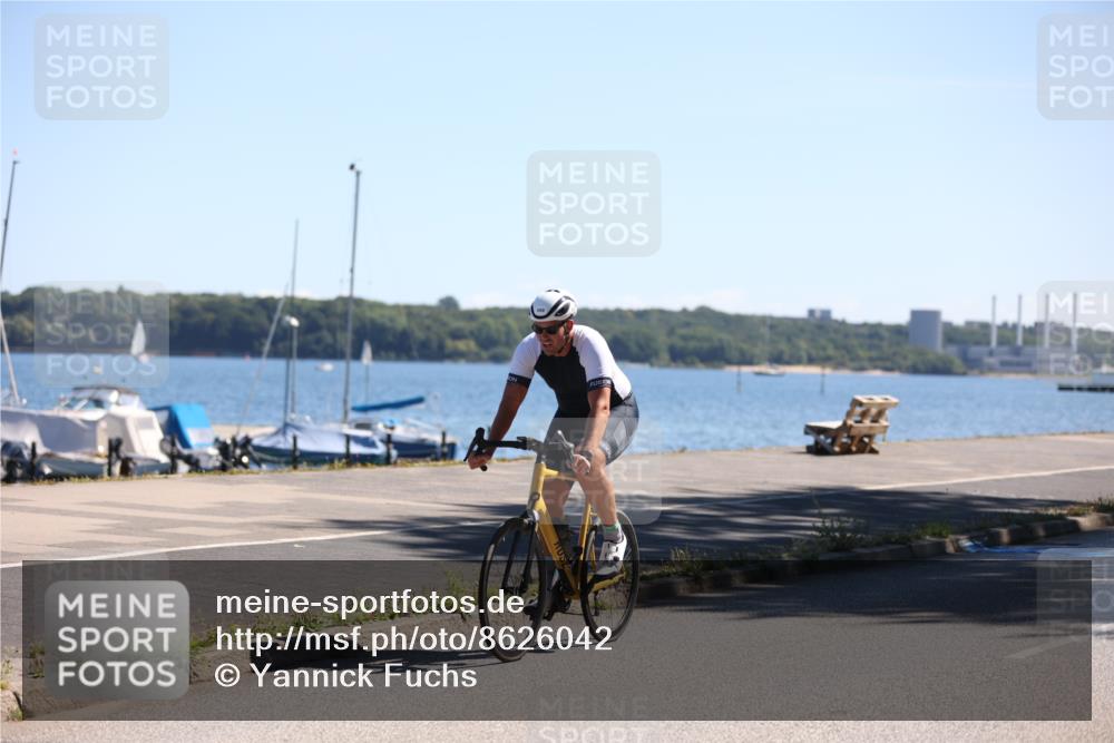 17.08.2025 - KN Förde Triathlon 2025 Yannick Fuchs http://msf.ph/oto/8626042 17.08.2025 12:56:39 Radfahren 396, 420, 462, 477, 480, 496, 498, 500, 504, 507, 396, 407, 422, 443, 487, 501, 505, 506, 513 meine-sportfotos.de