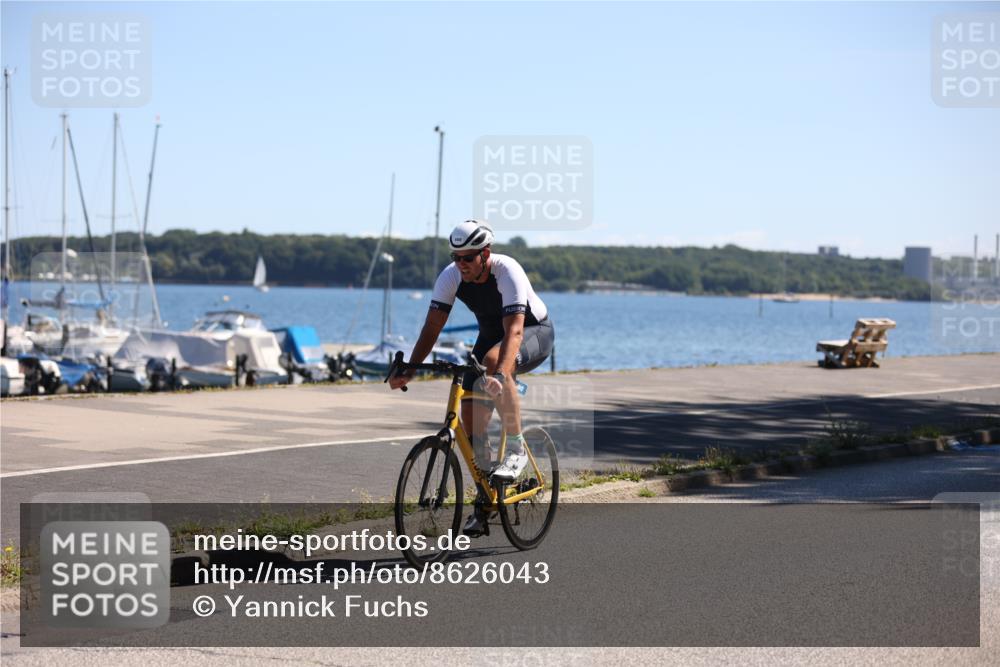 17.08.2025 - KN Förde Triathlon 2025 Yannick Fuchs http://msf.ph/oto/8626043 17.08.2025 12:56:40 Radfahren 420, 462, 477, 480, 496, 498, 500, 504, 507, 396, 407, 422, 443, 487, 500, 501, 505, 506 meine-sportfotos.de