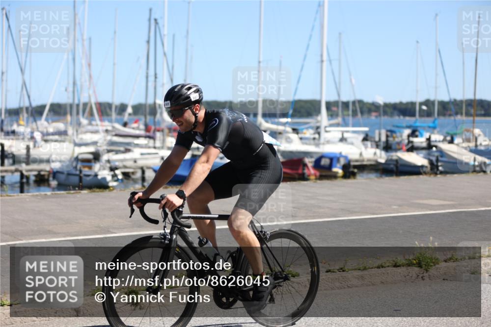17.08.2025 - KN Förde Triathlon 2025 Yannick Fuchs http://msf.ph/oto/8626045 17.08.2025 12:56:43 Radfahren 406, 420, 462, 477, 480, 491, 496, 504, 507, 396, 407, 487, 498, 500, 507 meine-sportfotos.de