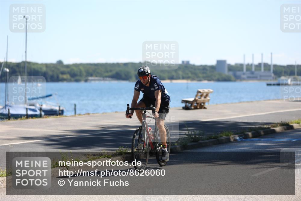 17.08.2025 - KN Förde Triathlon 2025 Yannick Fuchs http://msf.ph/oto/8626060 17.08.2025 12:57:02 Radfahren 419, 421, 438, 525, 482, 525 meine-sportfotos.de