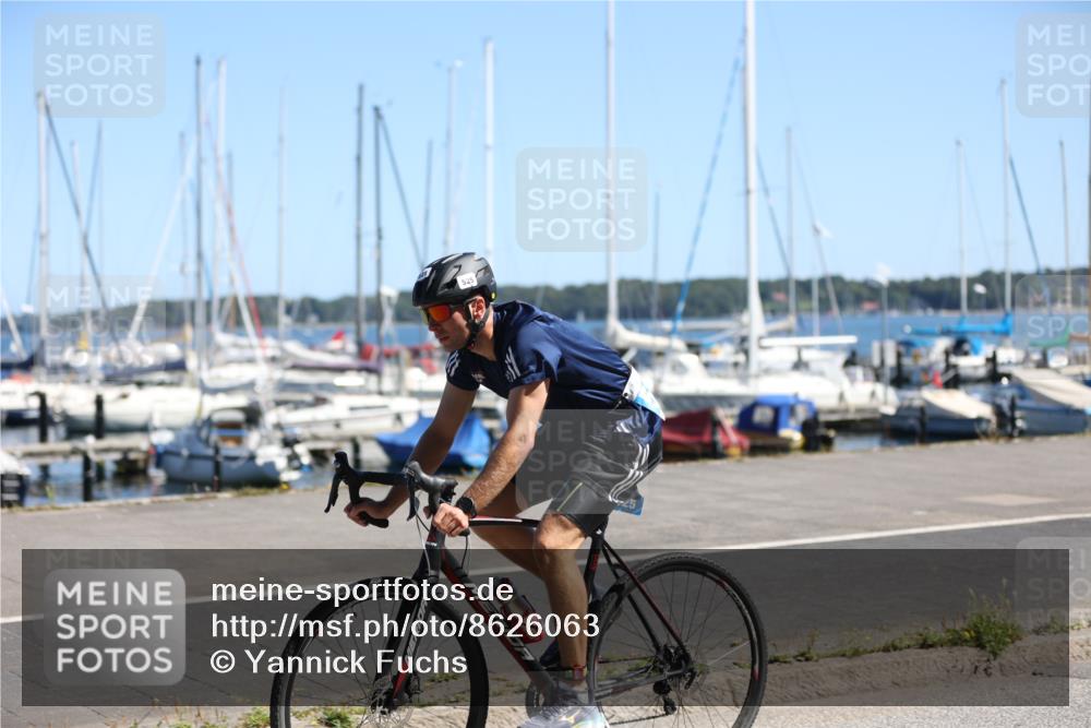 17.08.2025 - KN Förde Triathlon 2025 Yannick Fuchs http://msf.ph/oto/8626063 17.08.2025 12:57:03 Radfahren 419, 421, 438, 482, 525 meine-sportfotos.de