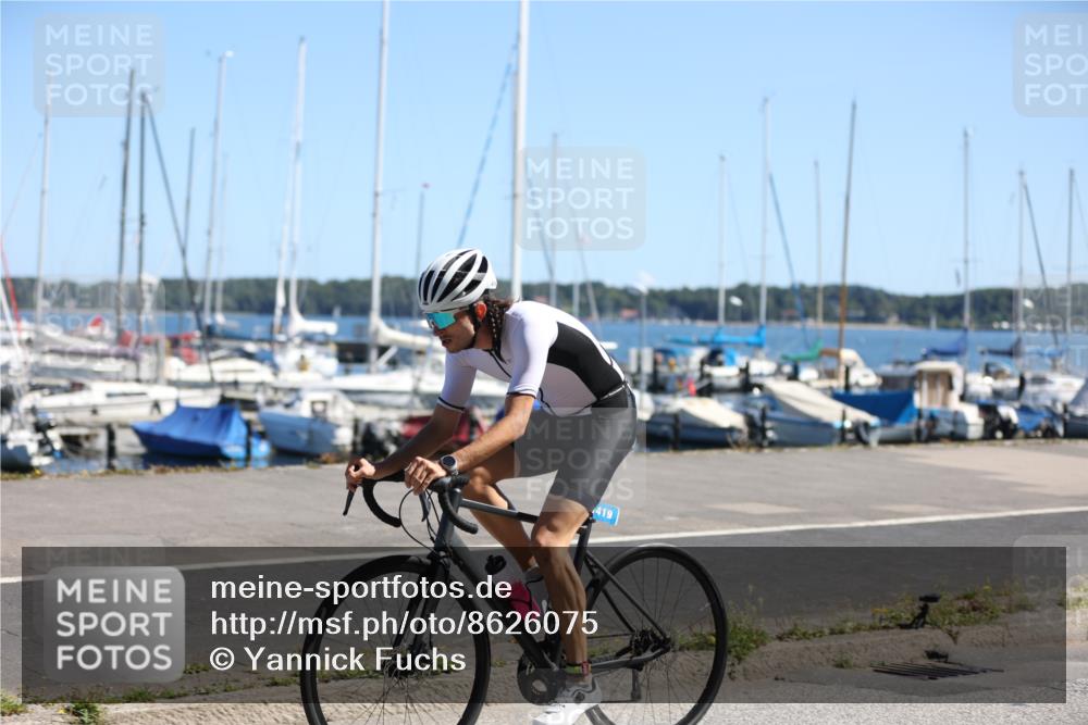 17.08.2025 - KN Förde Triathlon 2025 Yannick Fuchs http://msf.ph/oto/8626075 17.08.2025 12:57:11 Radfahren 414, 419, 421, 455, 419, 438 meine-sportfotos.de