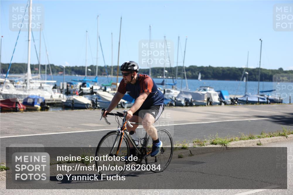 17.08.2025 - KN Förde Triathlon 2025 Yannick Fuchs http://msf.ph/oto/8626084 17.08.2025 12:57:27 Radfahren 357, 397, 410, 413, 410, 413, 417, 455 meine-sportfotos.de