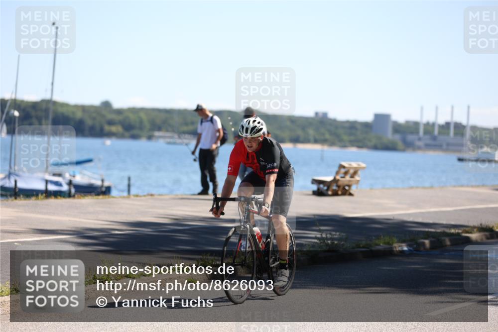 17.08.2025 - KN Förde Triathlon 2025 Yannick Fuchs http://msf.ph/oto/8626093 17.08.2025 12:57:34 Radfahren 357, 397, 423, 427, 529, 544, 357 meine-sportfotos.de